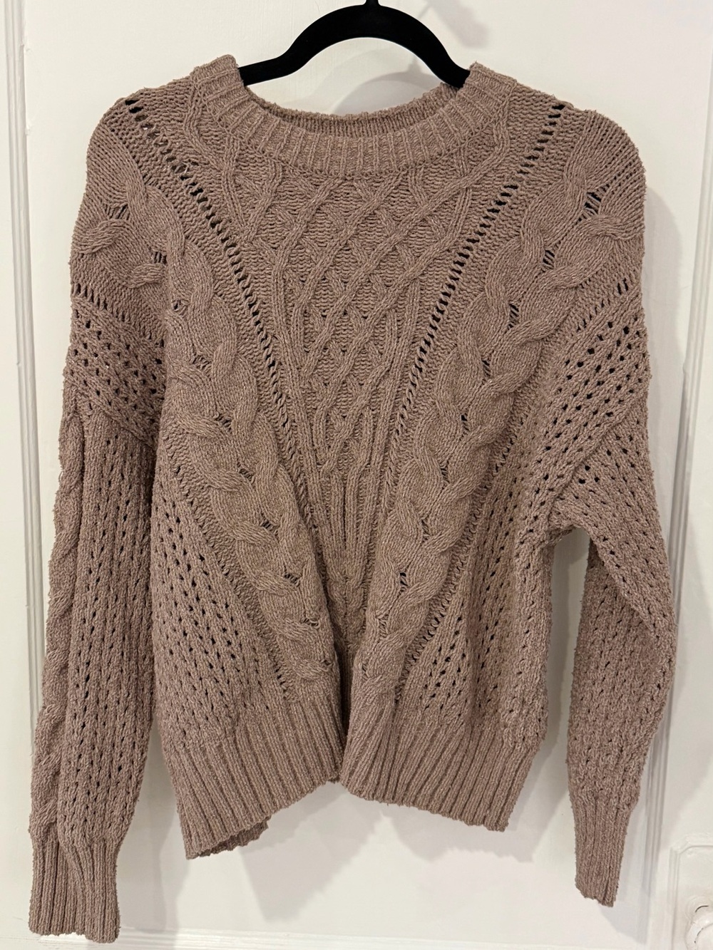 Abercrombie & Fitch Cozy Cable Knit Women's Sweater - Taupe